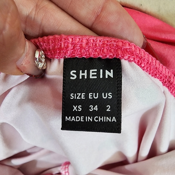 SHEIN Hearts Valentine's Dress - Picture 5 of 5